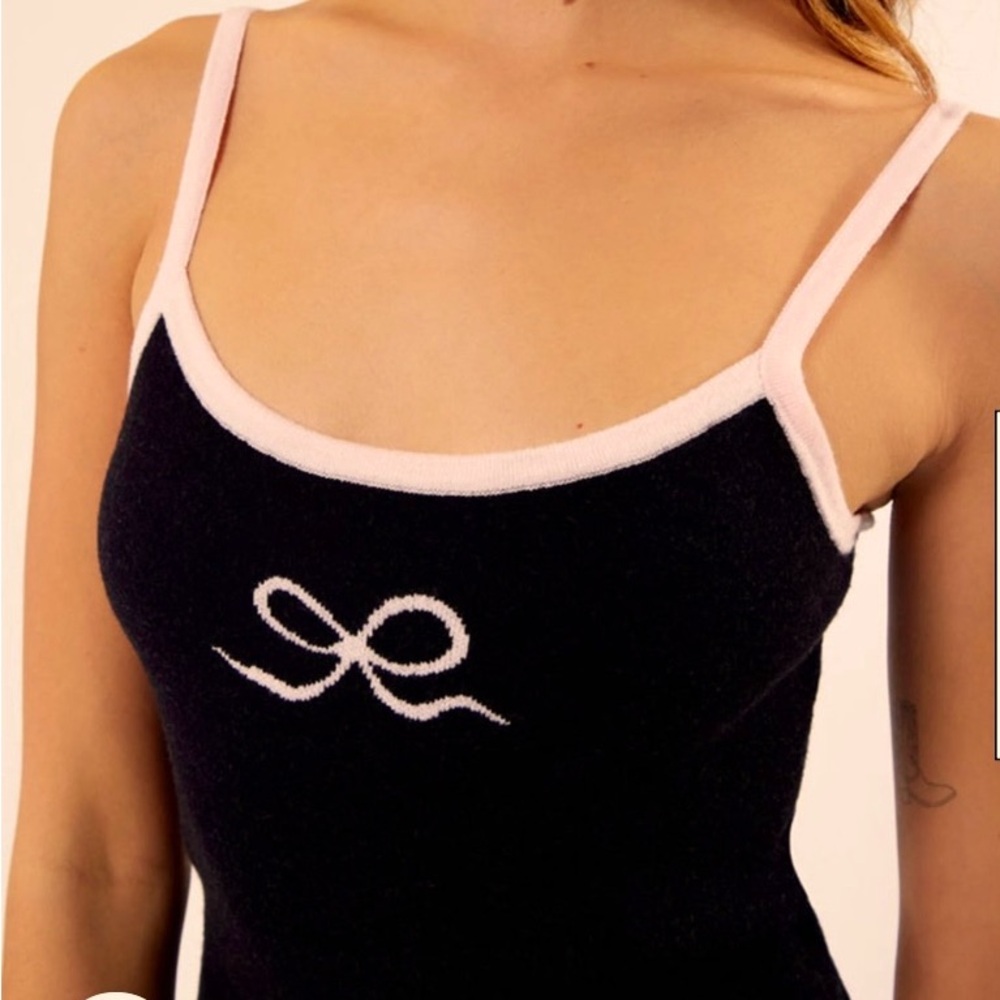 Pacsun Sweater Tank Black/Pink Bow Knit Cropped Top Women’s M NWT